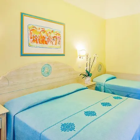 Villaggio Li Cucutti ホテル Agrustos