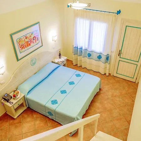 Villaggio Li Cucutti ホテル Agrustos