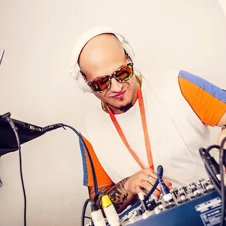 Villaggio Li Cucutti ホテル 4*