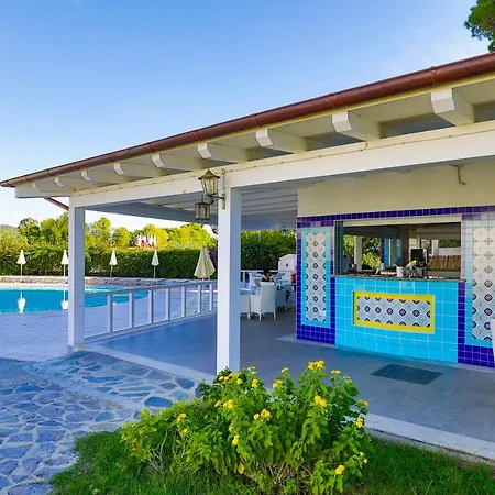 Villaggio Li Cucutti Отель