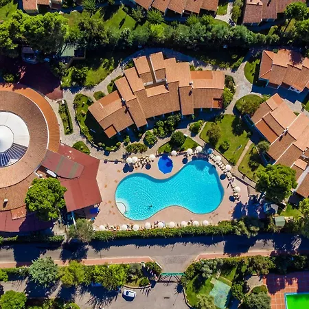 ホテル Villaggio Li Cucutti 4*